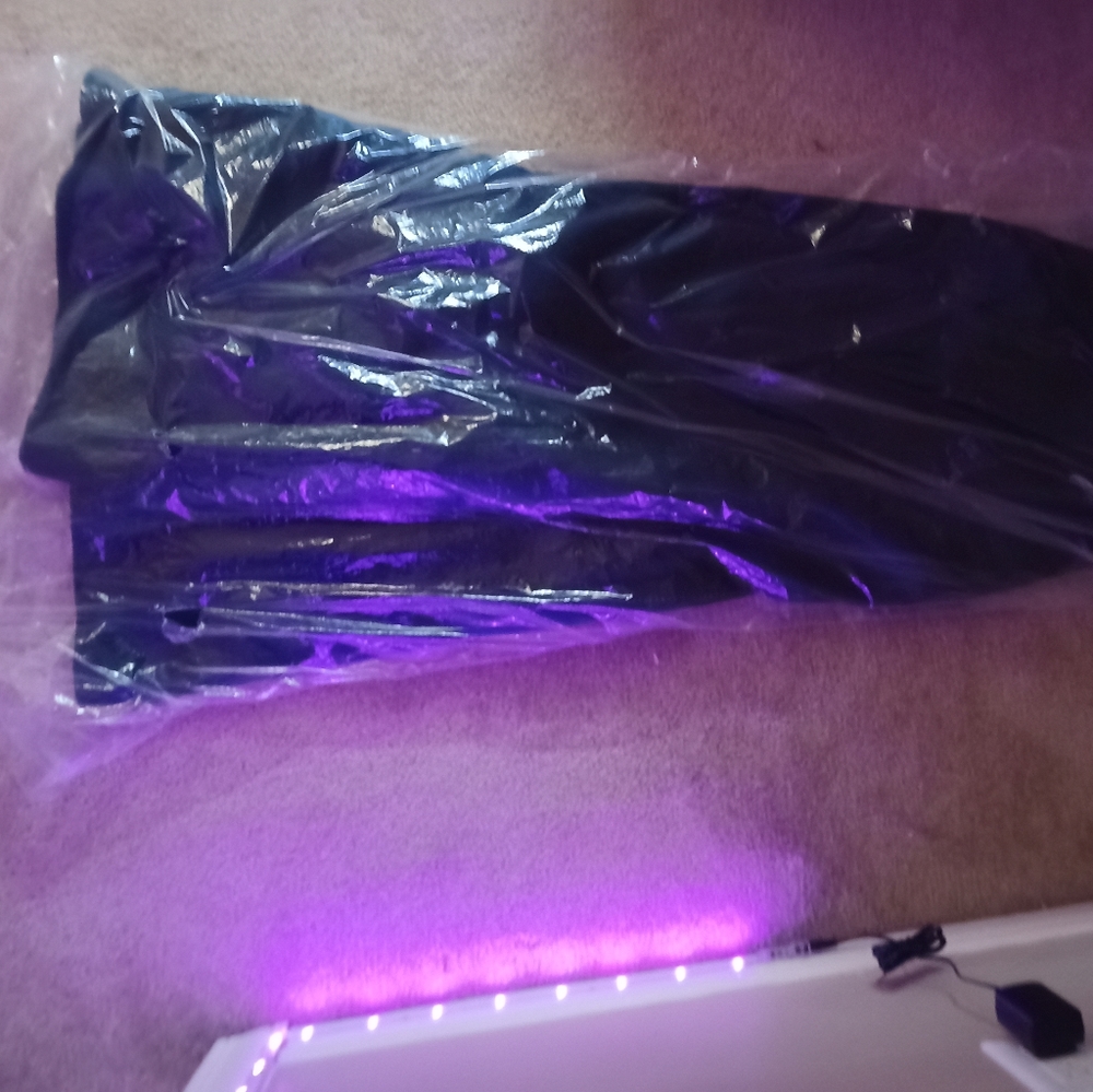 Dress - Picture 3 of 5